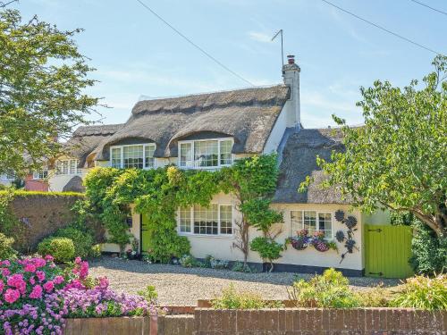 Captain's Cottage - 27888