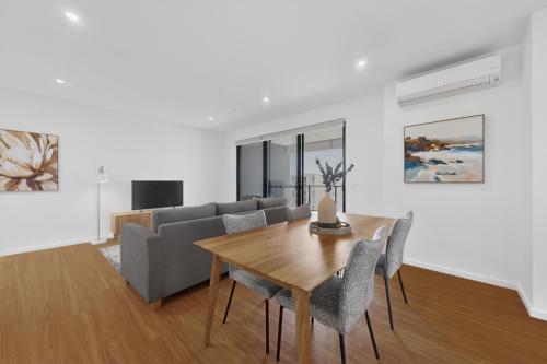 Freshly Built 2 Bed Apartment in Central Location in Queens Park