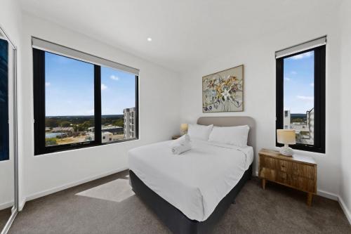 Modern Newly Furnished Apartment with Full Kitchen - image 5