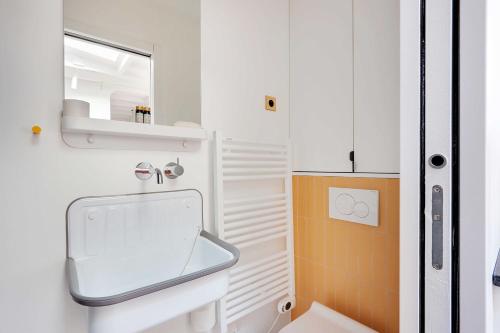 Cosy apartment 2P close to Sacre-Coeur - image 4