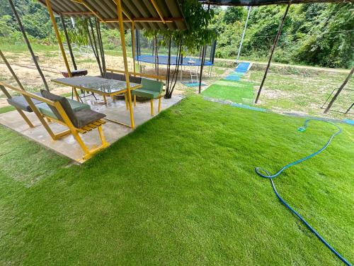 Lee Red House Homestay in Ao Phrao