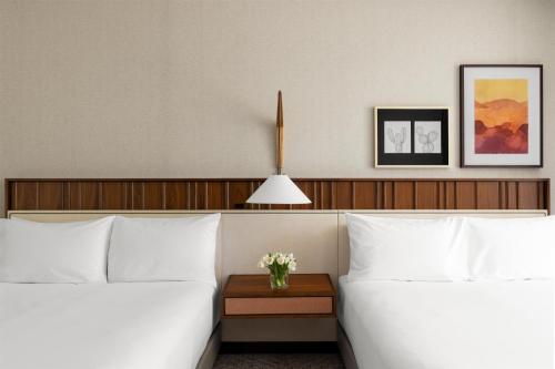 2 double beds