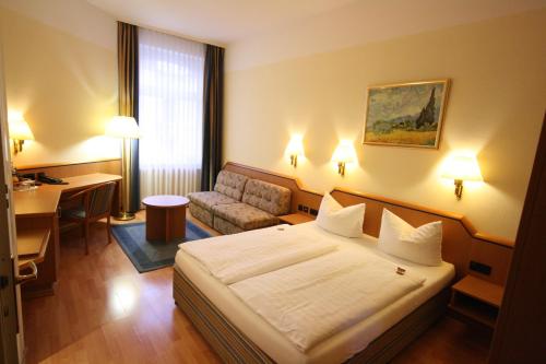 Altstadt Hotel - image 4