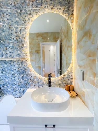 Villa đơn lập 4 phòng ngủ gần bể bơi khu 3 Novaworld Phan Thiết - image 4
