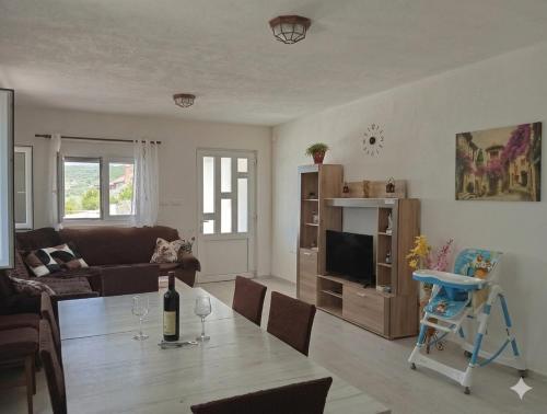 Vila Rogač, Tivat (zdjęcie 6)