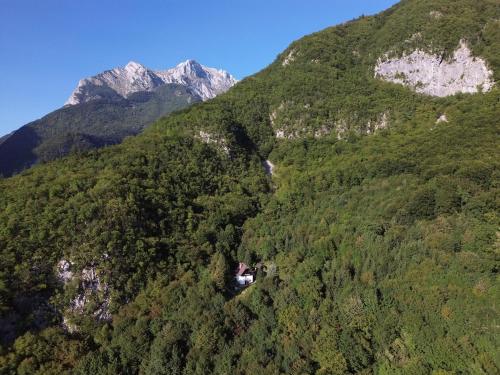 Bovec Views - Hut in the Forest in Kal-Koritnica