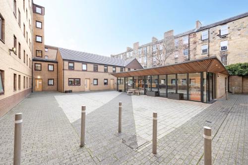 Meadow Court Apartments - Edinburgh