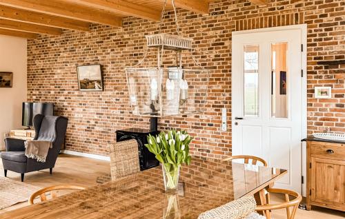 Cozy Home In Detern With Wifi in Detern