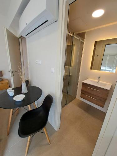 Apeiron Akrotiri - Apeiron Hotels in ميجالوشوري