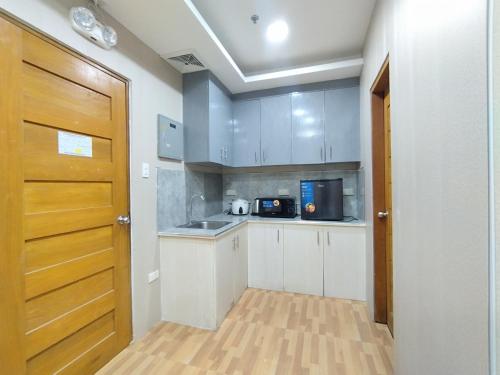 Kitchen, Townhouse Oak&nbsp;Casa&nbsp;Barcelona in Iloilo