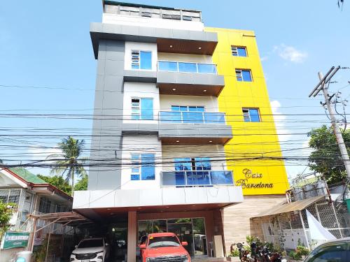 Exterior view, Townhouse Oak&nbsp;Casa&nbsp;Barcelona in Iloilo