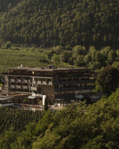  Das Paradies in Latsch