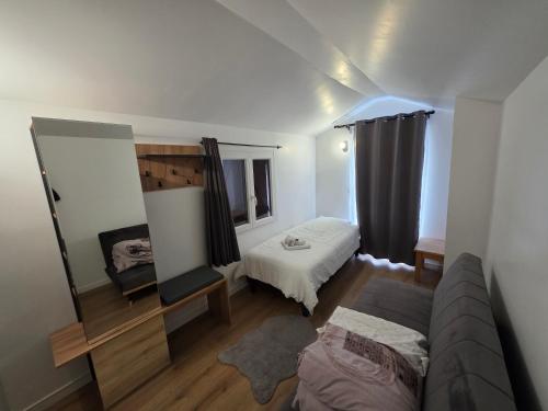 Fully equipped townhouse in Аржентей