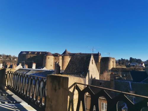 Green and Cosy vue sur le château - Location saisonnière - Sedan