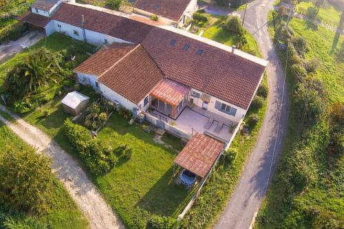 Grande maison avec SPA & jardin, Séjour détente en campagne gîte à louer Rouffignac