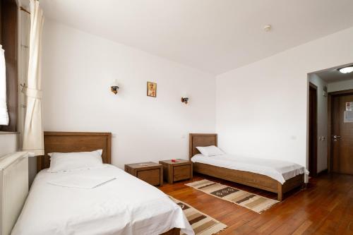 Casa de Oaspeți Sfântul Nicolae - Hôtel - Iaşi