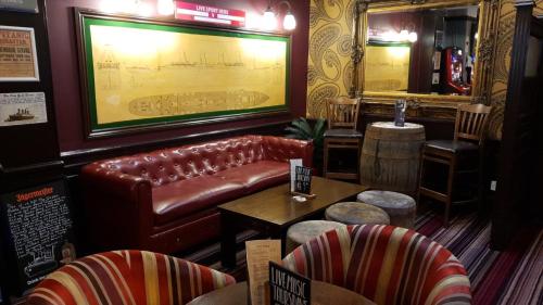 The Grapes - image 3