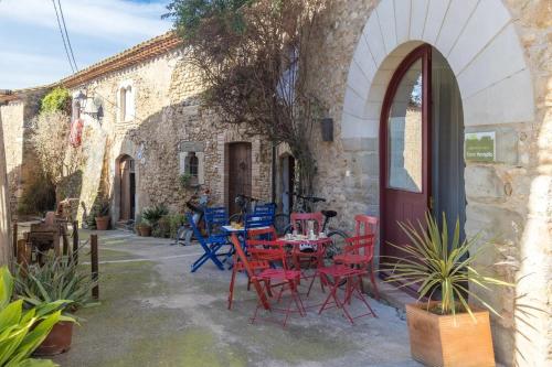 Exterior view, Casa Vermella in Bascara