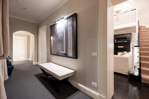 Acciaiuoli Luxury Suite by MMega - image 7
