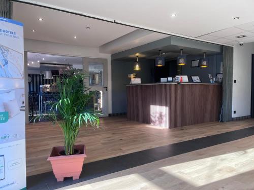 Előcsarnok, Brit Hotel Baillet-en-France in Baillet-en-France