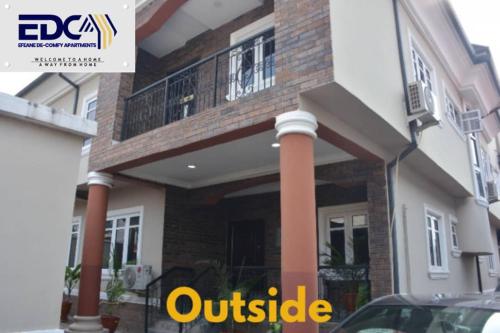 Efeane De-Comfy Apartments – khách sạn tại Ogijo