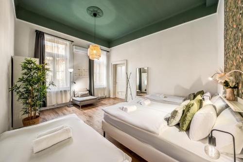 Mária Center by STN - main image