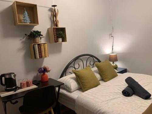 room detail thumbnail 0