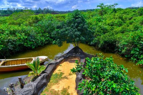 Maiya Wild Ship Villa – khách sạn tại Kosgoda
