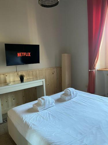 Wake Up to St Peter s - Spectacular Vatican View Apartment 4