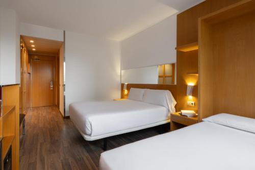 Hotel SB Icaria Barcelona - image 37