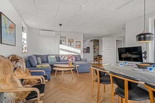 Viesnīcas āriene, Holiday Home With Fjord View, Wilderness Bath And Hot Tub in Skyum