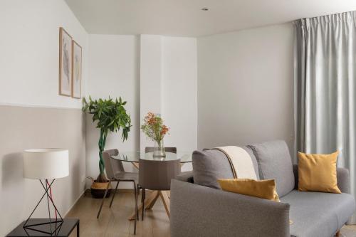 Feelathome Plaza Apartments - image 5
