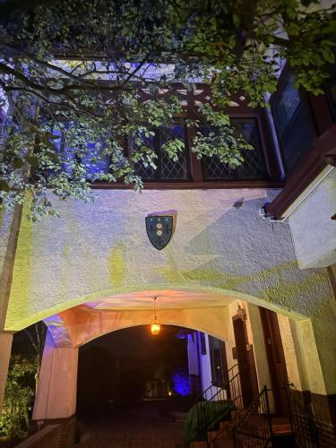 Overnight Escape Room - Genie Romance Micro-Resort in Fulton (IL)