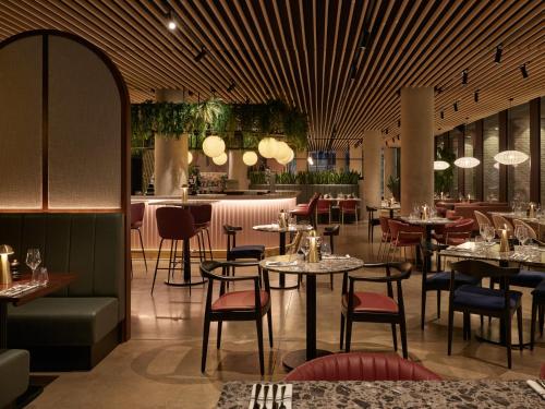 餐厅, Hotel Indigo Gloucester The Forum By IHG in 格洛斯特