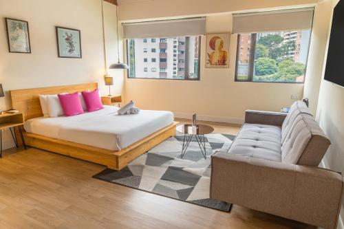 Socialtel Provenza Medellin, Medellín