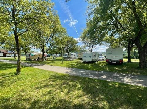 Donaucamping Emmersdorf in 多瑙河畔埃默斯多夫