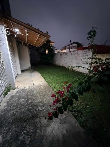 Comodo departamento en planta baja con dos recamaras in Primero de Mayo