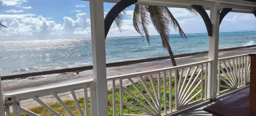 Maison avec Vue sur Mer à Capesterre-de-Marie-Galante (Maison avec Vue sur Mer a Capesterre-de-Marie-Galante) in กัปแตร์-เดอ-มารี-กาล็องต์