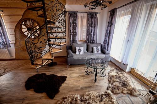 2 bedrooms, 4 beds