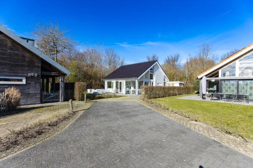 Zonnedorp 4 Villa Jula Renesse | Comfortabele strandvilla voor 6 Personen in Oude Moolweg en Laone
