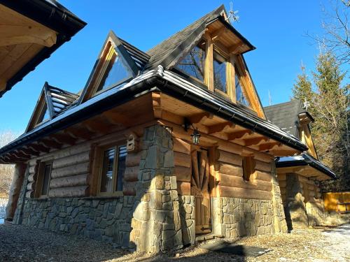 2 bedrooms, 5 beds