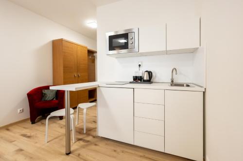 Seadmed, Hotel Dastan in Levice