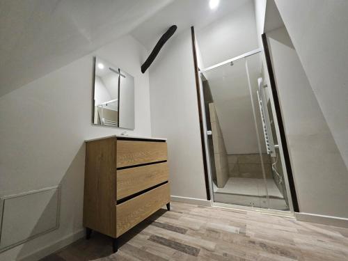 Duplex dans corps de ferme Beauvais Airport in 埃敘勒