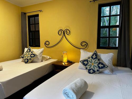 room detail thumbnail 2