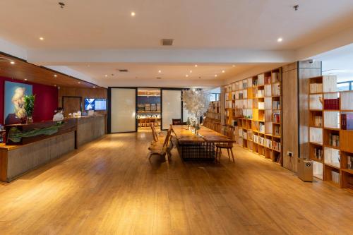 Tunan Live Arts Hotel Guangzhou