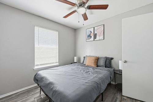 Charming 2-bedroom 1-bath with modern style appeal – khách sạn tại Denton