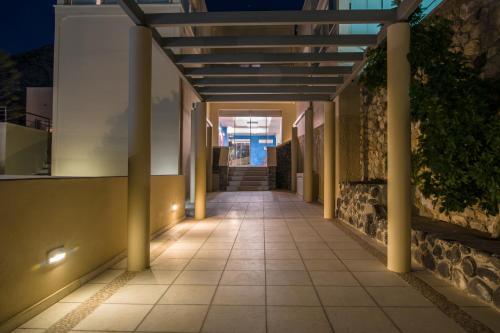 Antinea Suites Hotel & Spa - image 6