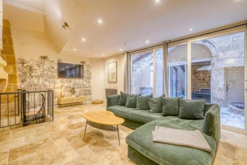 Loft d’exception dans un ancien chai avec parking et terrasse - Cœur de Bordeaux