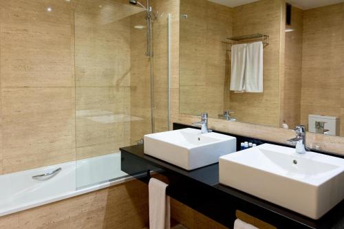 BLUESEA Al Andalus Room Type - Quadruple Room with Sea View
