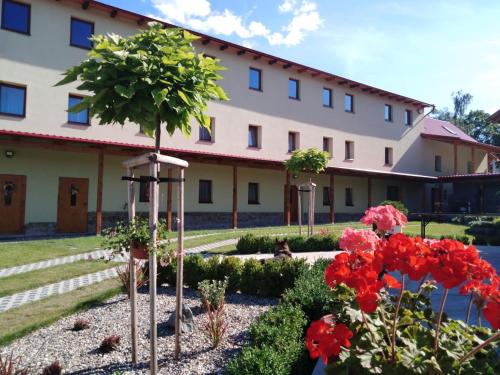 外部景觀, Bendovský dvůr (Bendovsky dvur) in 普魯洪尼斯